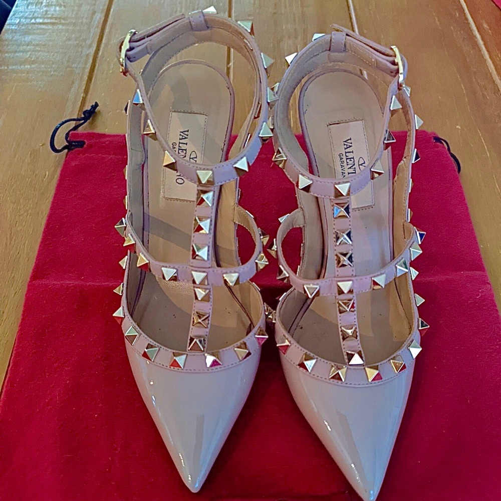 💯 AUTHENTIC VALENTINO HEELS. Size 35
